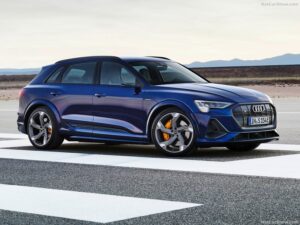 Tyg bilmattor för AUDI E-tron 2019>