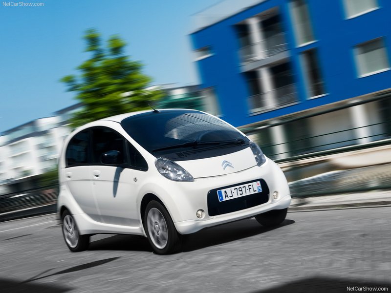 Citroen-C-Zero-2011-800-04.jpg