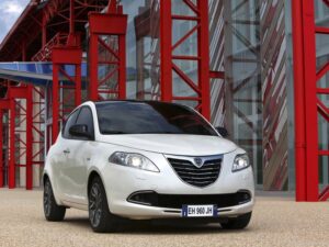 Tyg bilmattor för LANCIA YPSILON 2011-2015