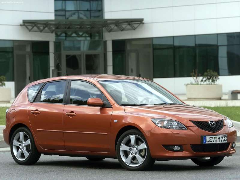 Mazda-3_5door-2004-800-07.jpg