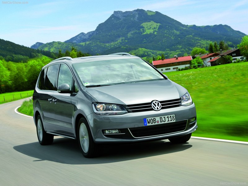 Volkswagen-Sharan-2011-800-01.jpg