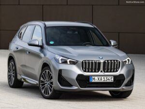 BMW iX1